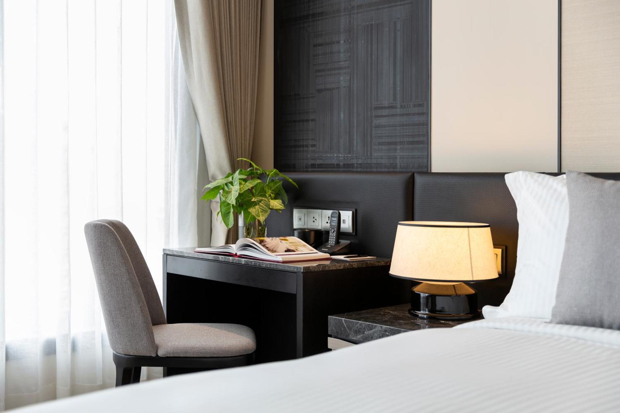 Ascott Thonglor Bangkok Banguecoque Exterior foto A room at the hotel
